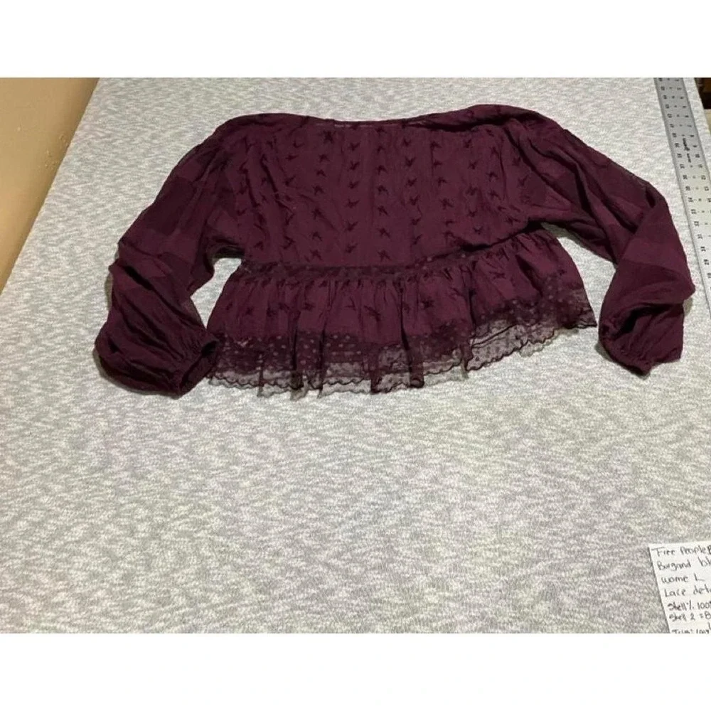 Free people Burgundy blouse with lace details women L. SKU-B748